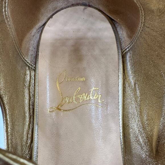 Christian Louboutin Sparty Flat Nappa Laminata Light Gold Gladiator Sandals 40 - Picture 9 of 14
